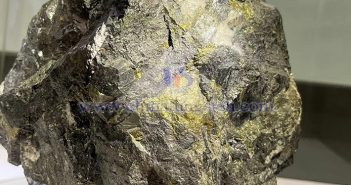 106億元!2024年江西推出12個(gè)鎢稀土招商項(xiàng)目 白鎢礦圖片