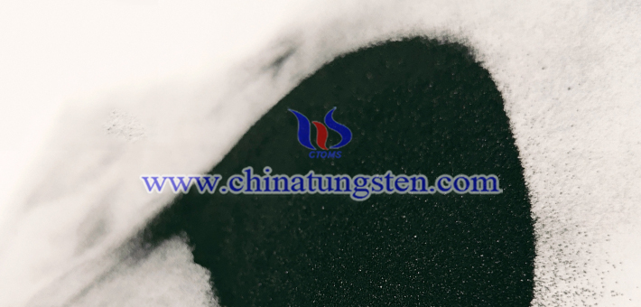 自動(dòng)車の省エネガラス用のセシウムドープ酸化タングステンナノ粒子の寫真