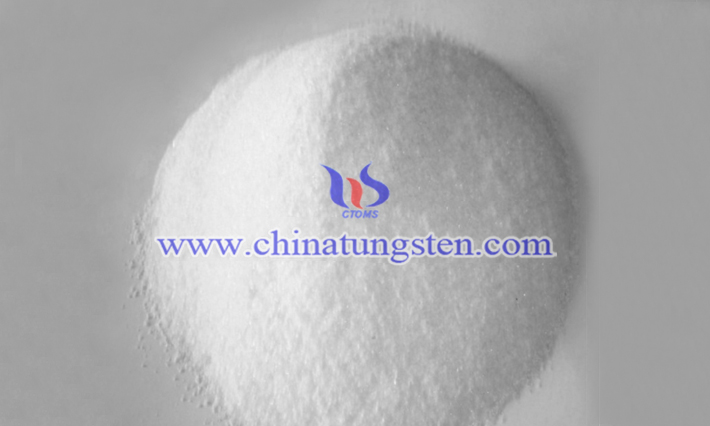 アンモニウムメタセット狀態結晶畫像を準備する方法