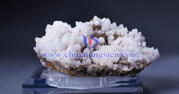 全球鎢資源分布儲量概況 白鎢礦圖片
