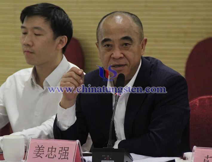 洛陽欒川鉬業集團股份有限公司中國區副總經理姜忠強（代表李發本主席）